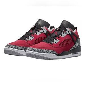 Jordan Men's Black and Red Sneakers